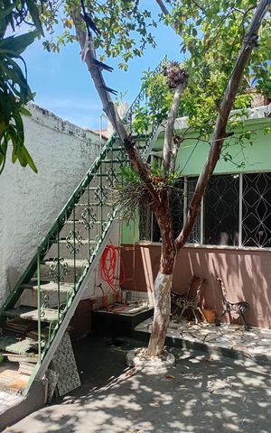 Casa à venda com 85m², 2 quartos e sem vaga Casa à venda com 85m², 2 quartos e sem vagaÁrea externa