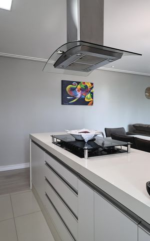 Apartamento à venda com 82m², 3 quartos e 2 vagas Apartamento à venda com 82m², 3 quartos e 2 vagasCozinha