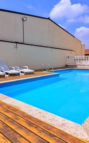 Apartamento à venda com 82m², 3 quartos e 2 vagas Apartamento à venda com 82m², 3 quartos e 2 vagasÁrea comum - Piscina