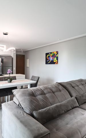 Apartamento à venda com 82m², 3 quartos e 2 vagas Apartamento à venda com 82m², 3 quartos e 2 vagasSala