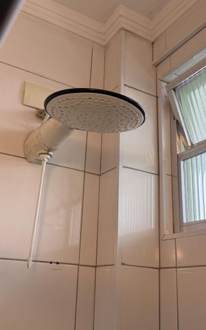 Apartamento para alugar com 54m², 2 quartos e sem vagaBanheiro 