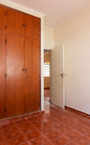 Casa à venda com 154m², 3 quartos e 2 vagas Casa à venda com 154m², 3 quartos e 2 vagasQuarto