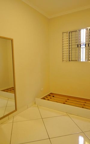 Casa à venda com 225m², 2 quartos e 3 vagasQuarto 2 