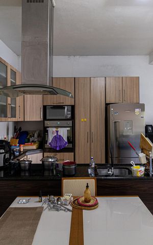 Casa para alugar com 132m², 3 quartos e 2 vagas Casa para alugar com 132m², 3 quartos e 2 vagasCasa 2 - Sala e Cozinha