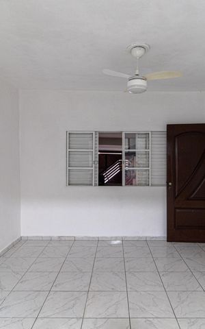 Casa para alugar com 132m², 3 quartos e 2 vagas Casa para alugar com 132m², 3 quartos e 2 vagasCasa 1 - Sala