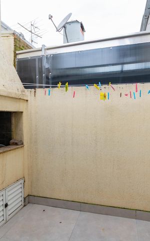 Casa de condomínio à venda com 98m², 3 quartos e 2 vagas Casa de condomínio à venda com 98m², 3 quartos e 2 vagasÁrea de serviço