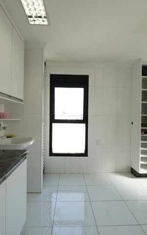 Apartamento à venda com 110m², 2 quartos e 2 vagasÁrea de Serviço