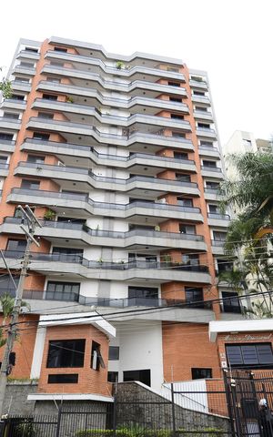 Apartamento à venda com 110m², 2 quartos e 2 vagasFachada