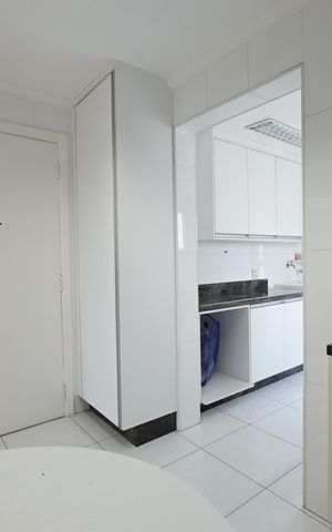 Apartamento à venda com 110m², 2 quartos e 2 vagasCozinha