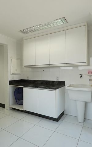 Apartamento à venda com 110m², 2 quartos e 2 vagasÁrea de Serviço