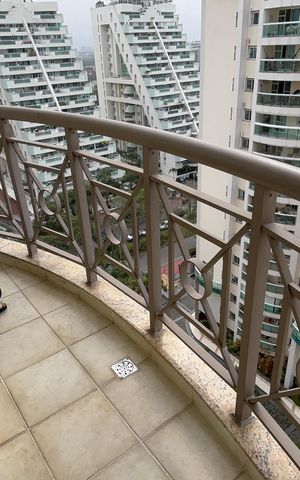 Studio para alugar com 35m², 1 quarto e sem vaga Studio para alugar com 35m², 1 quarto e sem vagaVaranda