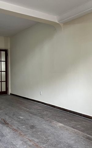 Casa para alugar com 357m², 7 quartos e 8 vagas Casa para alugar com 357m², 7 quartos e 8 vagasSala