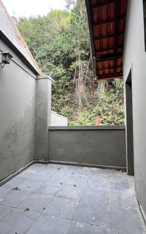 Casa para alugar com 357m², 7 quartos e 8 vagas Casa para alugar com 357m², 7 quartos e 8 vagasVaranda do Quarto 1