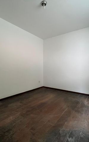 Casa para alugar com 357m², 7 quartos e 8 vagas Casa para alugar com 357m², 7 quartos e 8 vagasQuarto 3