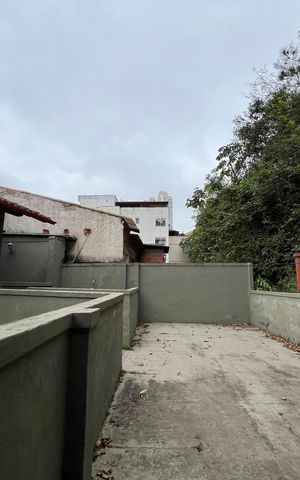 Casa para alugar com 357m², 7 quartos e 8 vagas Casa para alugar com 357m², 7 quartos e 8 vagasVaranda da área de serviço 3