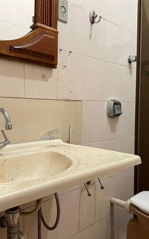 Casa para alugar com 357m², 7 quartos e 8 vagas Casa para alugar com 357m², 7 quartos e 8 vagasBanheiro social