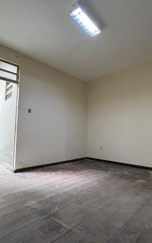 Casa para alugar com 357m², 7 quartos e 8 vagas Casa para alugar com 357m², 7 quartos e 8 vagasQuarto 1
