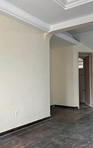 Casa para alugar com 357m², 7 quartos e 8 vagas Casa para alugar com 357m², 7 quartos e 8 vagasSala