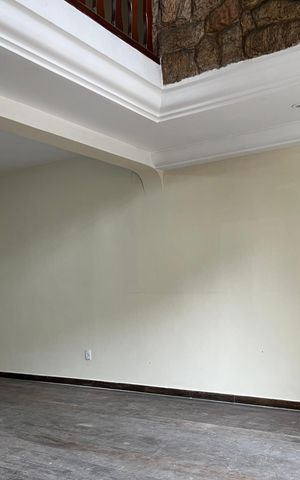 Casa para alugar com 357m², 7 quartos e 8 vagas Casa para alugar com 357m², 7 quartos e 8 vagasSala