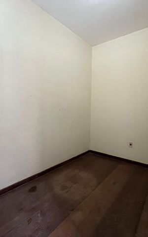 Casa para alugar com 357m², 7 quartos e 8 vagas Casa para alugar com 357m², 7 quartos e 8 vagasQuarto 4