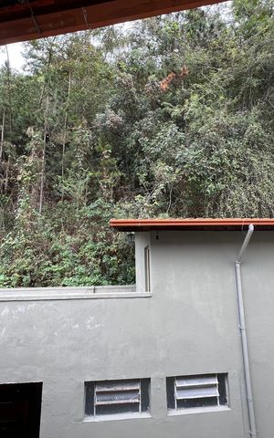 Casa para alugar com 357m², 7 quartos e 8 vagas Casa para alugar com 357m², 7 quartos e 8 vagasVista do Quarto 3