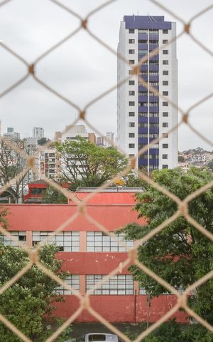 Apartamento à venda com 132m², 3 quartos e 4 vagas Apartamento à venda com 132m², 3 quartos e 4 vagasVista da Suíte 2