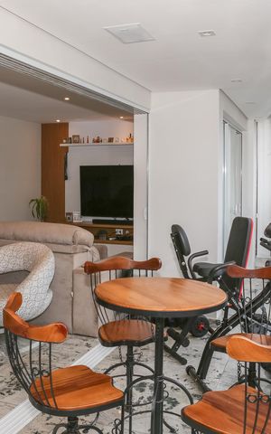 Apartamento à venda com 132m², 3 quartos e 4 vagasSala