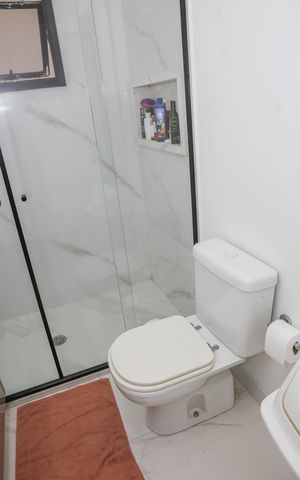 Apartamento à venda com 132m², 3 quartos e 4 vagas Apartamento à venda com 132m², 3 quartos e 4 vagasBanheiro da Suíte 1