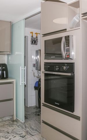 Apartamento à venda com 132m², 3 quartos e 4 vagas Apartamento à venda com 132m², 3 quartos e 4 vagasCozinha