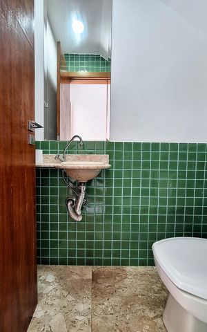 Casa para alugar com 130m², 3 quartos e 2 vagas Casa para alugar com 130m², 3 quartos e 2 vagasLavabo