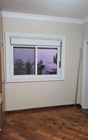 Casa de condomínio à venda com 312m², 4 quartos e 4 vagas Casa de condomínio à venda com 312m², 4 quartos e 4 vagasQuarto