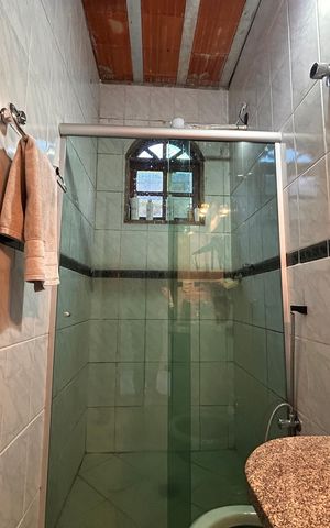 Casa à venda com 200m², 2 quartos e 4 vagas