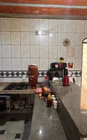 Casa à venda com 200m², 2 quartos e 4 vagas