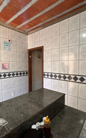 Casa à venda com 200m², 2 quartos e 4 vagas