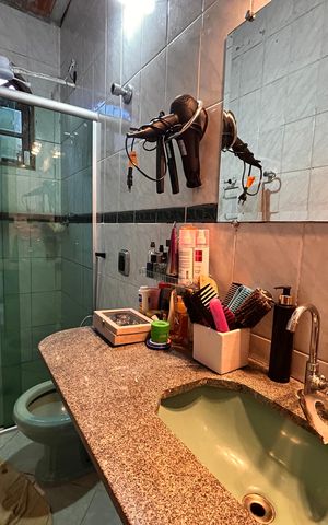 Casa à venda com 200m², 2 quartos e 4 vagas