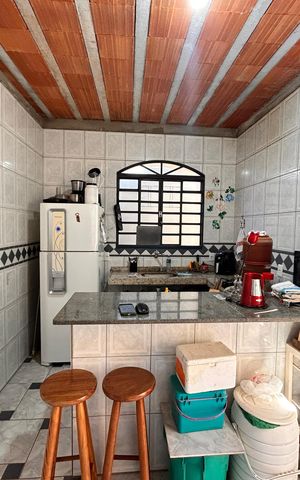 Casa à venda com 200m², 2 quartos e 4 vagas