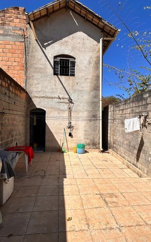 Casa à venda com 200m², 2 quartos e 4 vagas