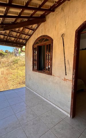 Casa à venda com 200m², 2 quartos e 4 vagas
