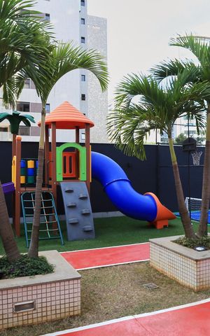 Apartamento à venda com 123m², 3 quartos e 3 vagas Apartamento à venda com 123m², 3 quartos e 3 vagasÁrea comum - Playground
