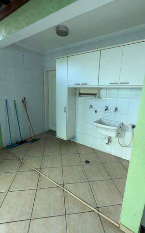 Casa à venda com 158m², 3 quartos e 3 vagas Casa à venda com 158m², 3 quartos e 3 vagasÁrea de serviço