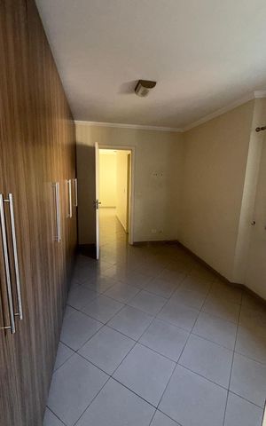 Casa à venda com 158m², 3 quartos e 3 vagas Casa à venda com 158m², 3 quartos e 3 vagasQuarto 1