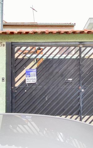 Casa para alugar com 85m², 2 quartos e 2 vagas