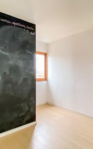 Casa para alugar com 85m², 2 quartos e 2 vagas