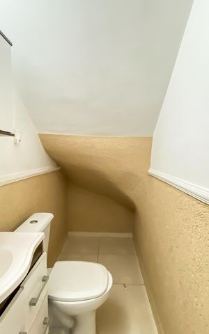 Casa para alugar com 85m², 2 quartos e 2 vagas