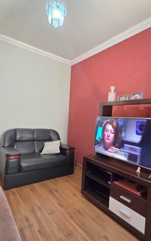 Casa à venda com 150m², 4 quartos e 6 vagas Casa à venda com 150m², 4 quartos e 6 vagasSalas