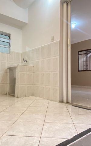 Casa à venda com 116m², 2 quartos e 2 vagas Casa à venda com 116m², 2 quartos e 2 vagasÁrea de Serviço