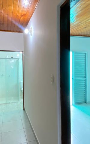 Casa à venda com 116m², 2 quartos e 2 vagas Casa à venda com 116m², 2 quartos e 2 vagasCorredor - Suíte