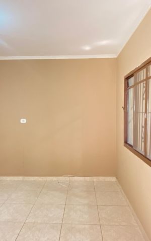 Casa à venda com 116m², 2 quartos e 2 vagas Casa à venda com 116m², 2 quartos e 2 vagasSala