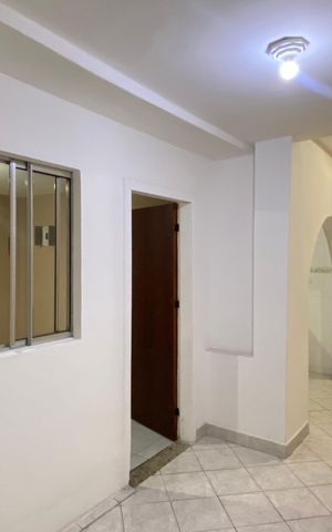 Casa à venda com 116m², 2 quartos e 2 vagas Casa à venda com 116m², 2 quartos e 2 vagasCorredor do Quarto - Cozinha
