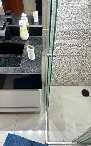 Apartamento à venda com 120m², 2 quartos e 2 vagas Apartamento à venda com 120m², 2 quartos e 2 vagasBanheiro